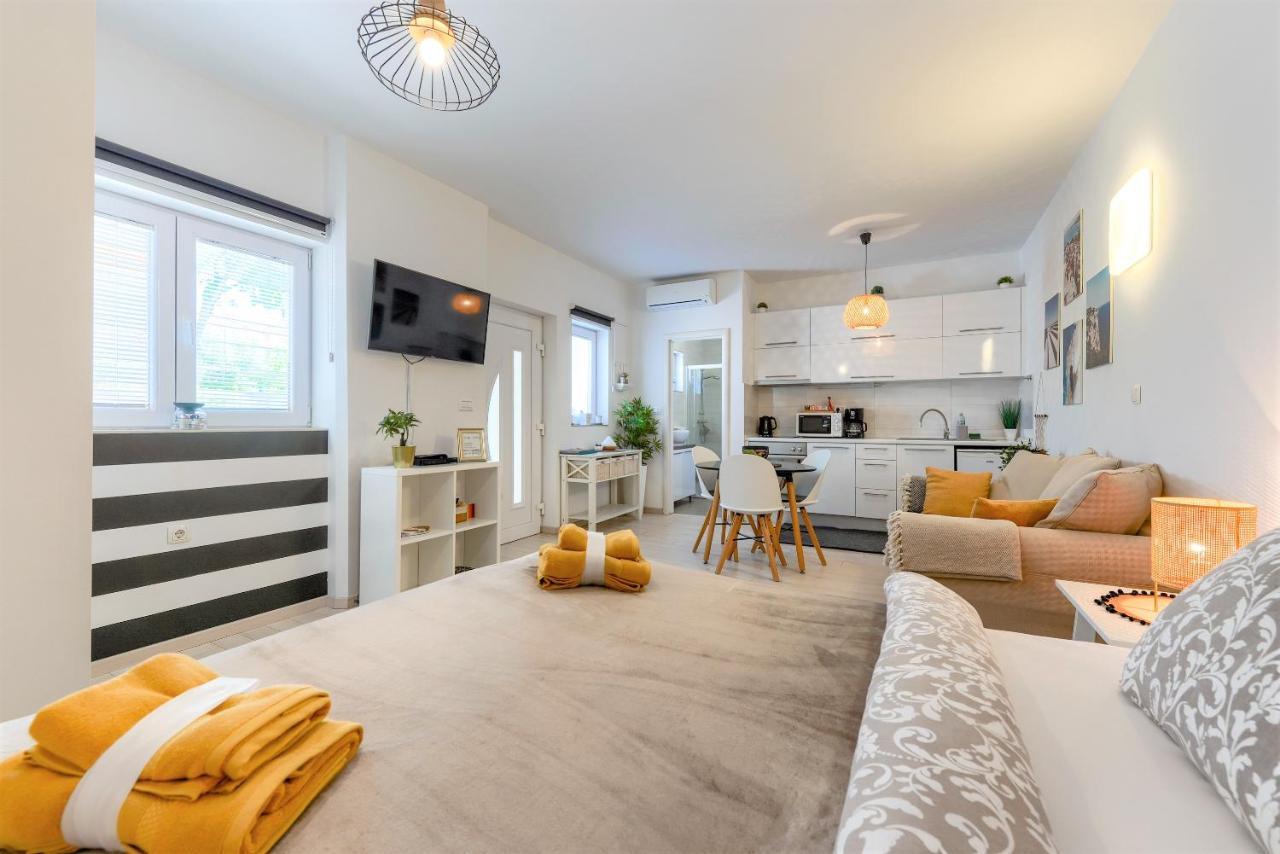 Apartment Studio Mare *