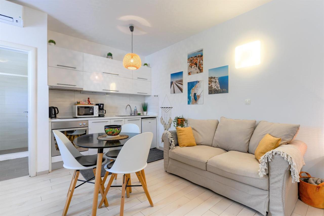 Mare Apartment *